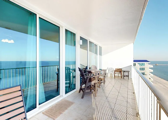 Beachfront W Great Gulf View Balcony & Shared Pools Hot Tubs Sauna & Gym Holiday home