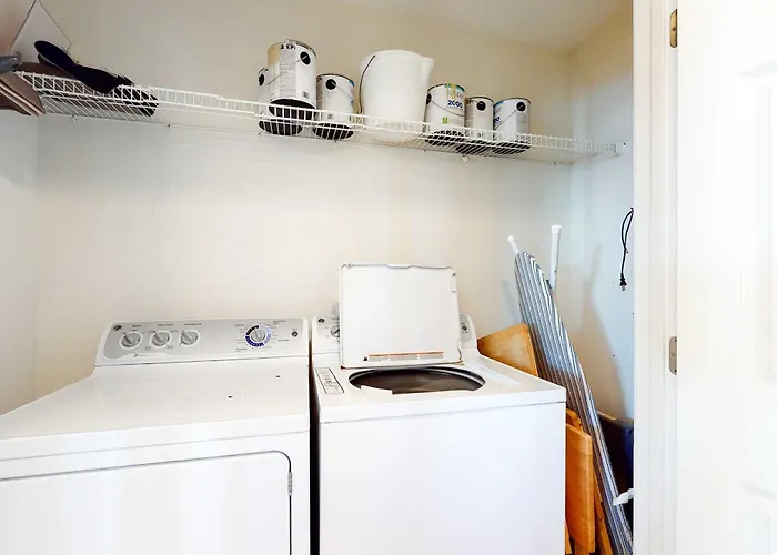 Beachfront W Great Gulf View Balcony & Shared Pools Hot Tubs Sauna & Gym Gulf Shores