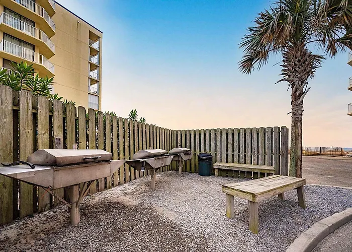 Beachfront W Great Gulf View Balcony & Shared Pools Hot Tubs Sauna & Gym *