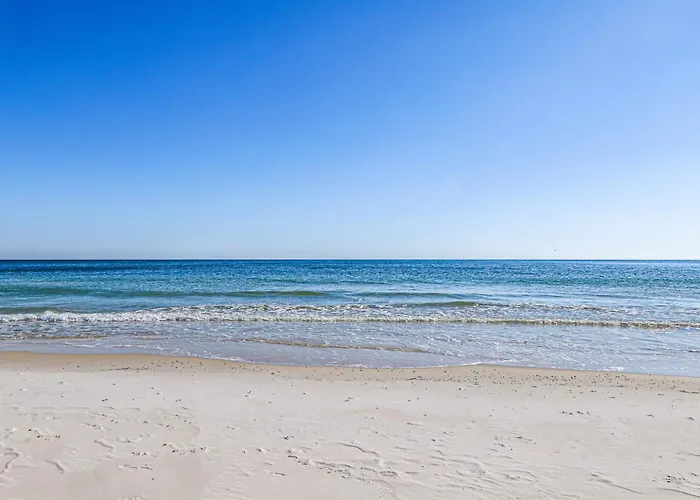 Beachfront W Great Gulf View Balcony & Shared Pools Hot Tubs Sauna & Gym *